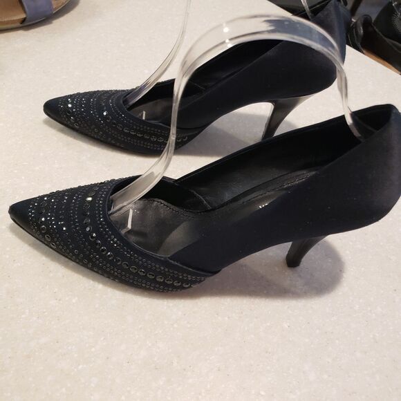 Donald J Pliner Black Professional embellished Pump heel Size 8.5 - Picture 4 of 9